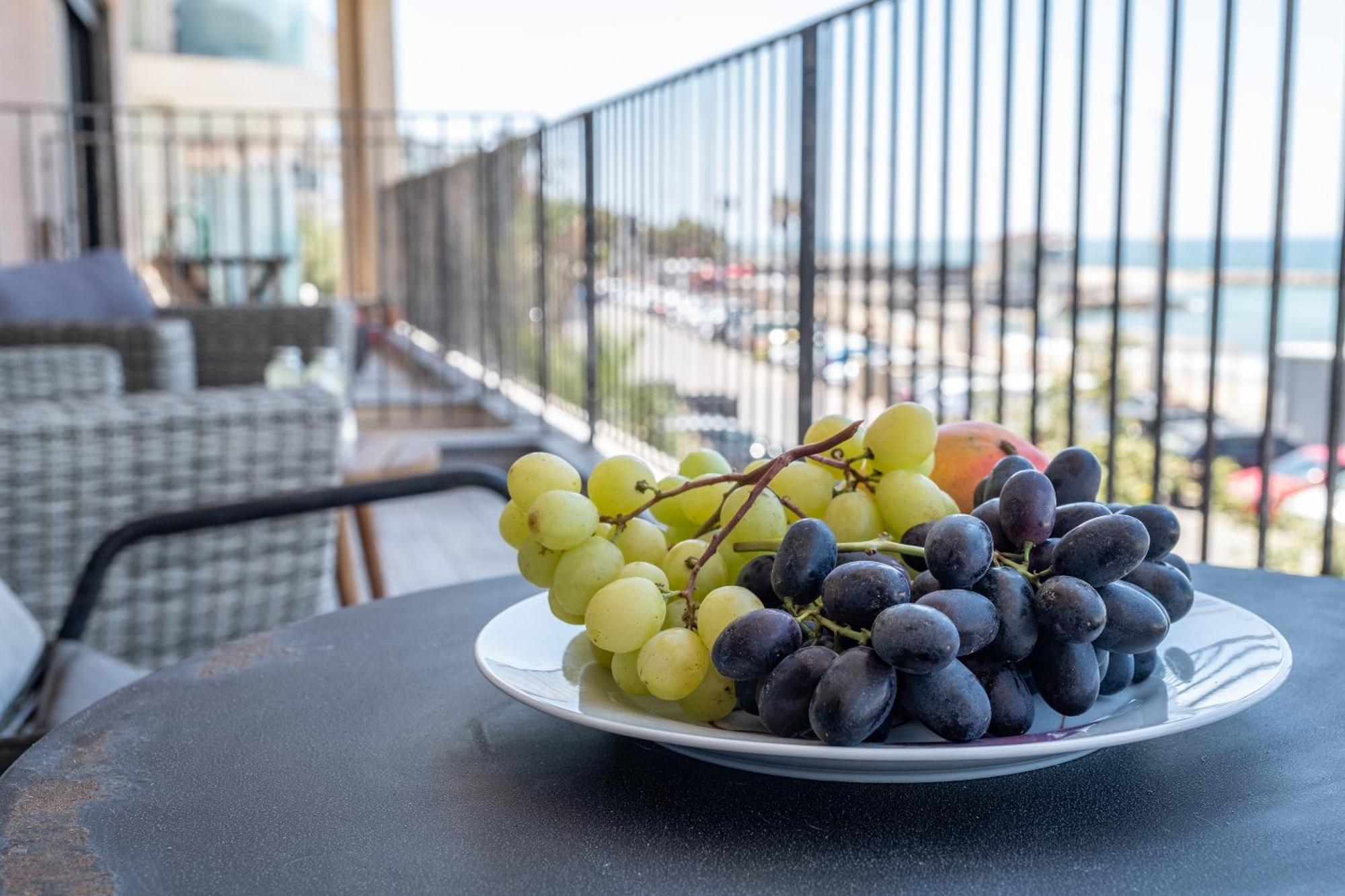 Appartamento Bat Galim Full Sea View Balcony By Sea N' Rent Haifa Esterno foto